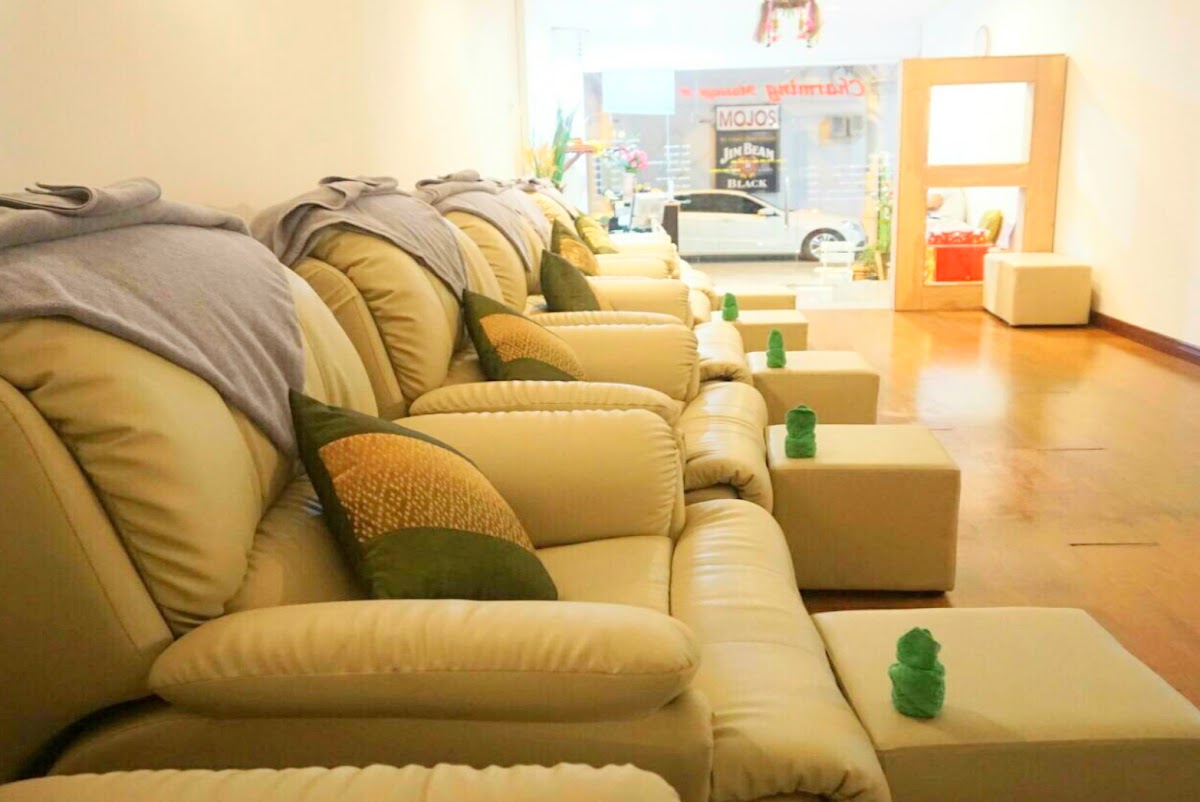 Charming massage & Spa