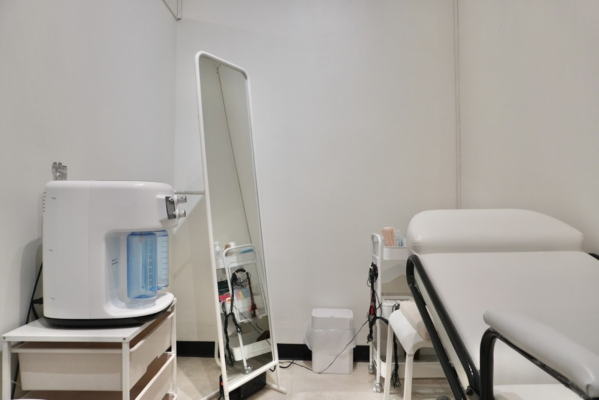 BELLE BEAUTY Phrom Phong【日本型セルフエステサロン】ดูแลผิวหน้า ยกกระชับ ฟอกฟันขาว กำจัดขน Beauty Services สุขุมวิท24