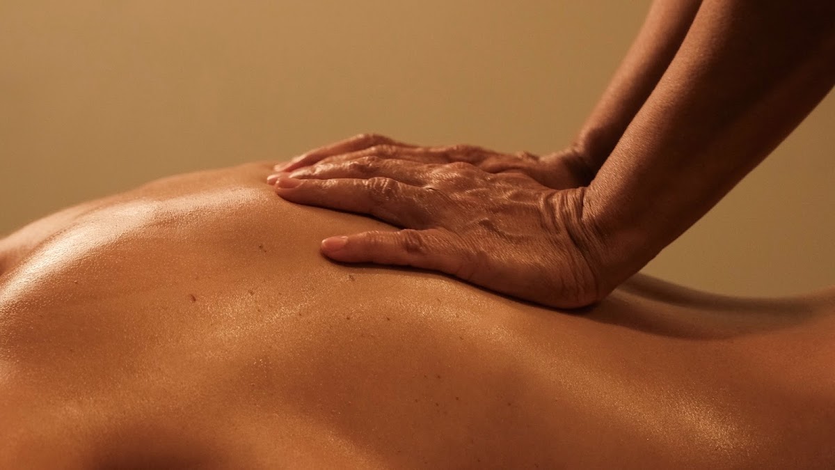 SAYA LUXE Massage & Spa Bangkok