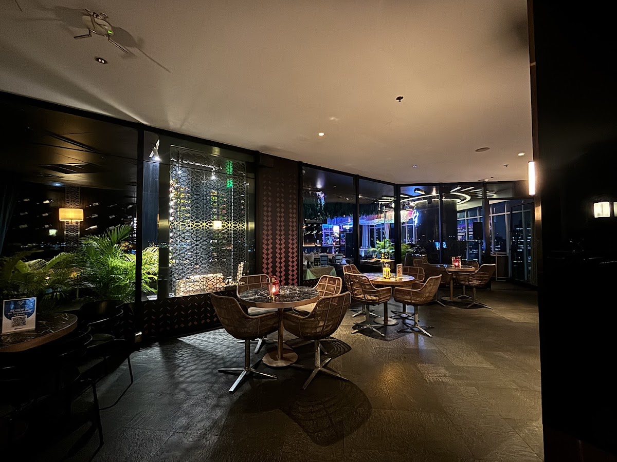 Bistro des Amis Bangkok