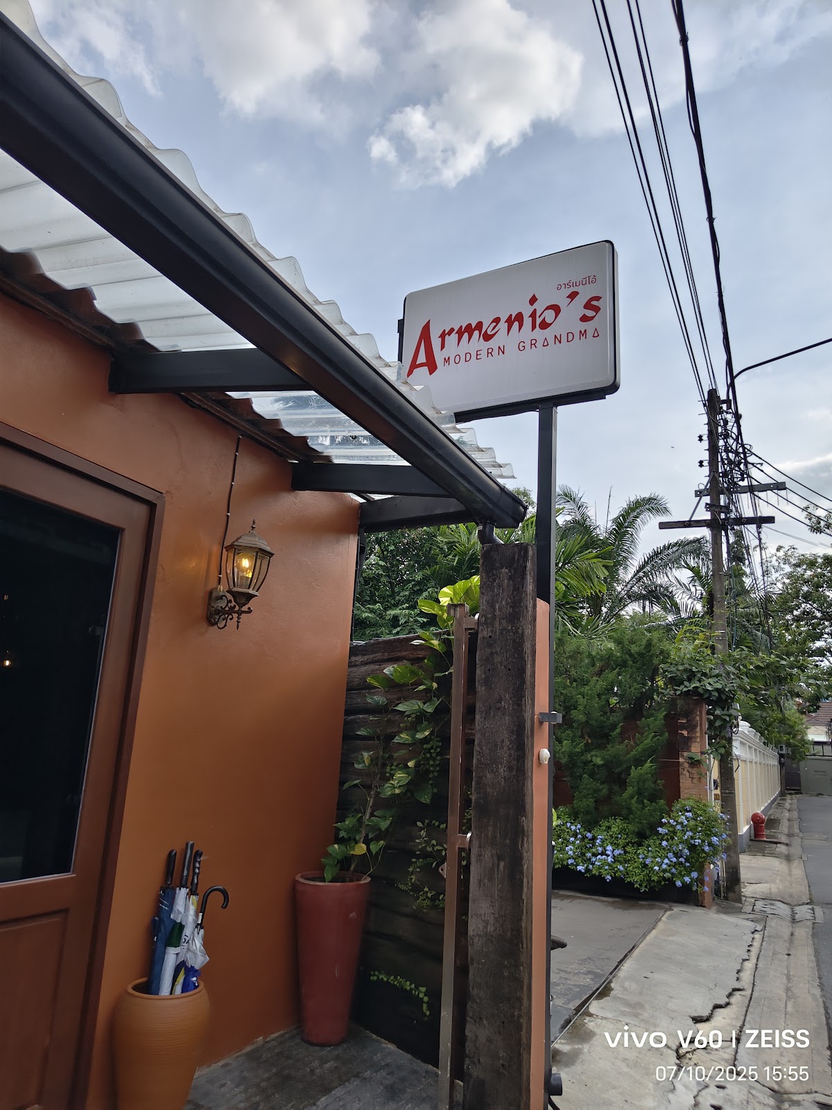 Armenio's Modern Grandma
