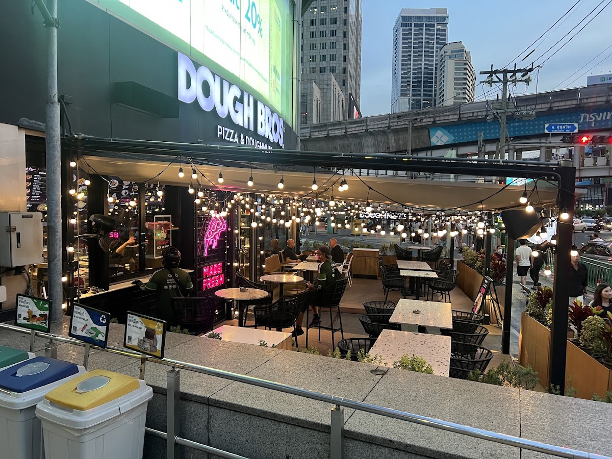 Dough Bros. Pizza & Doughnuts (Interchange 21 - Asok)