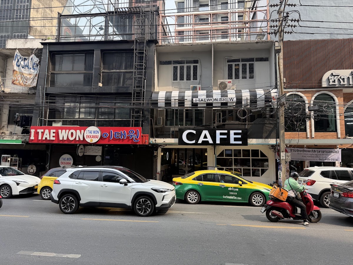 ITAEWON@EKKAMAI