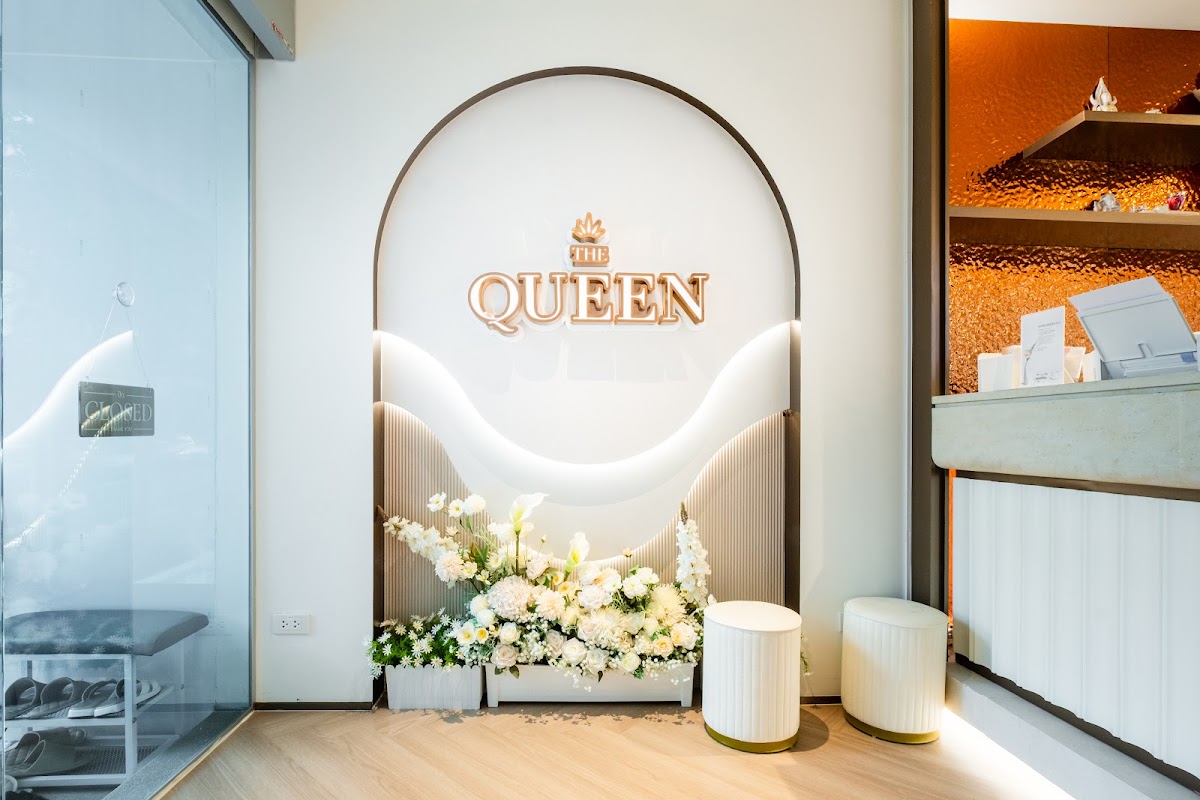 The Queen Salon & Spa Thonglor