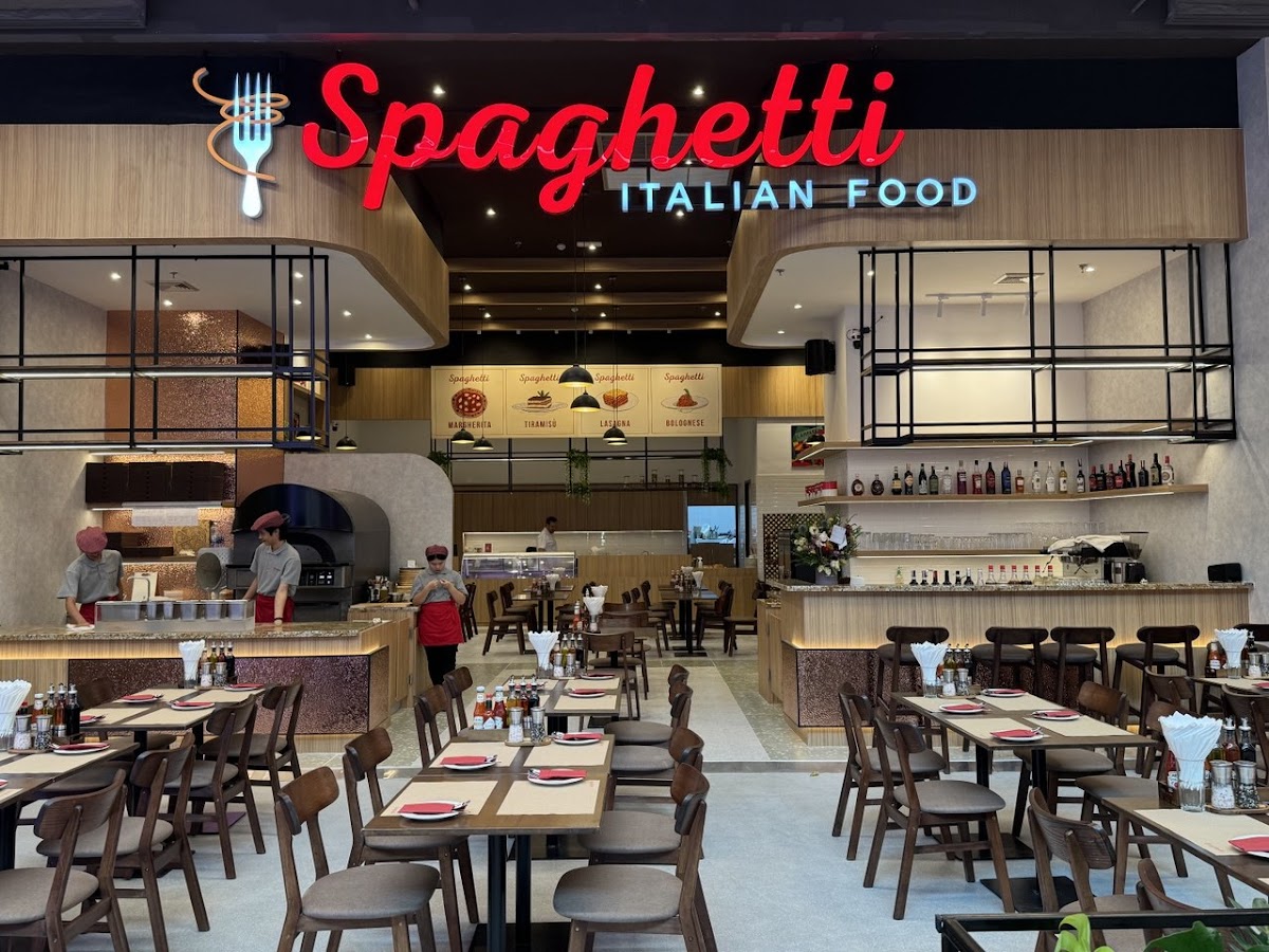 Spaghetti - Italian Food