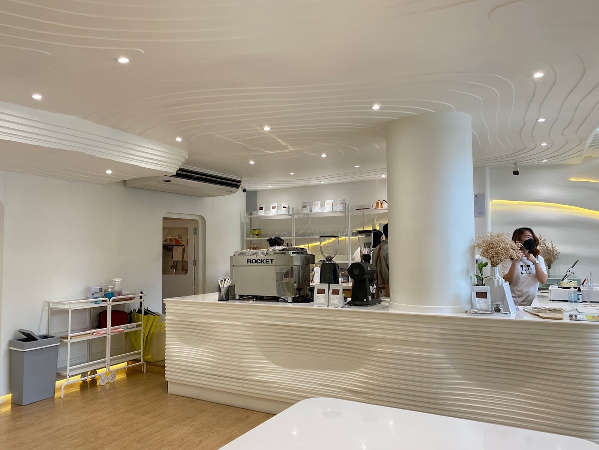 Flat+White cafe