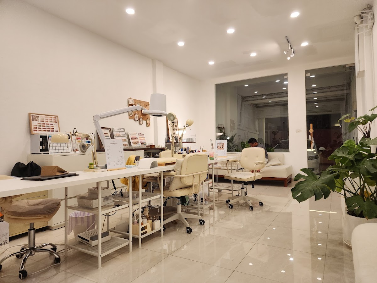 Corny Beauty BKK Thonglor