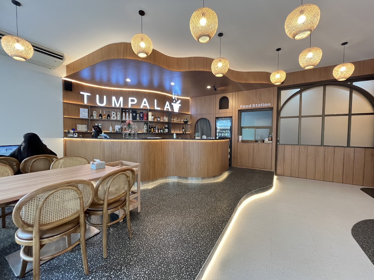 ตำป่ะล่ะ เอกมัย (TUMPALA EKKAMAI)