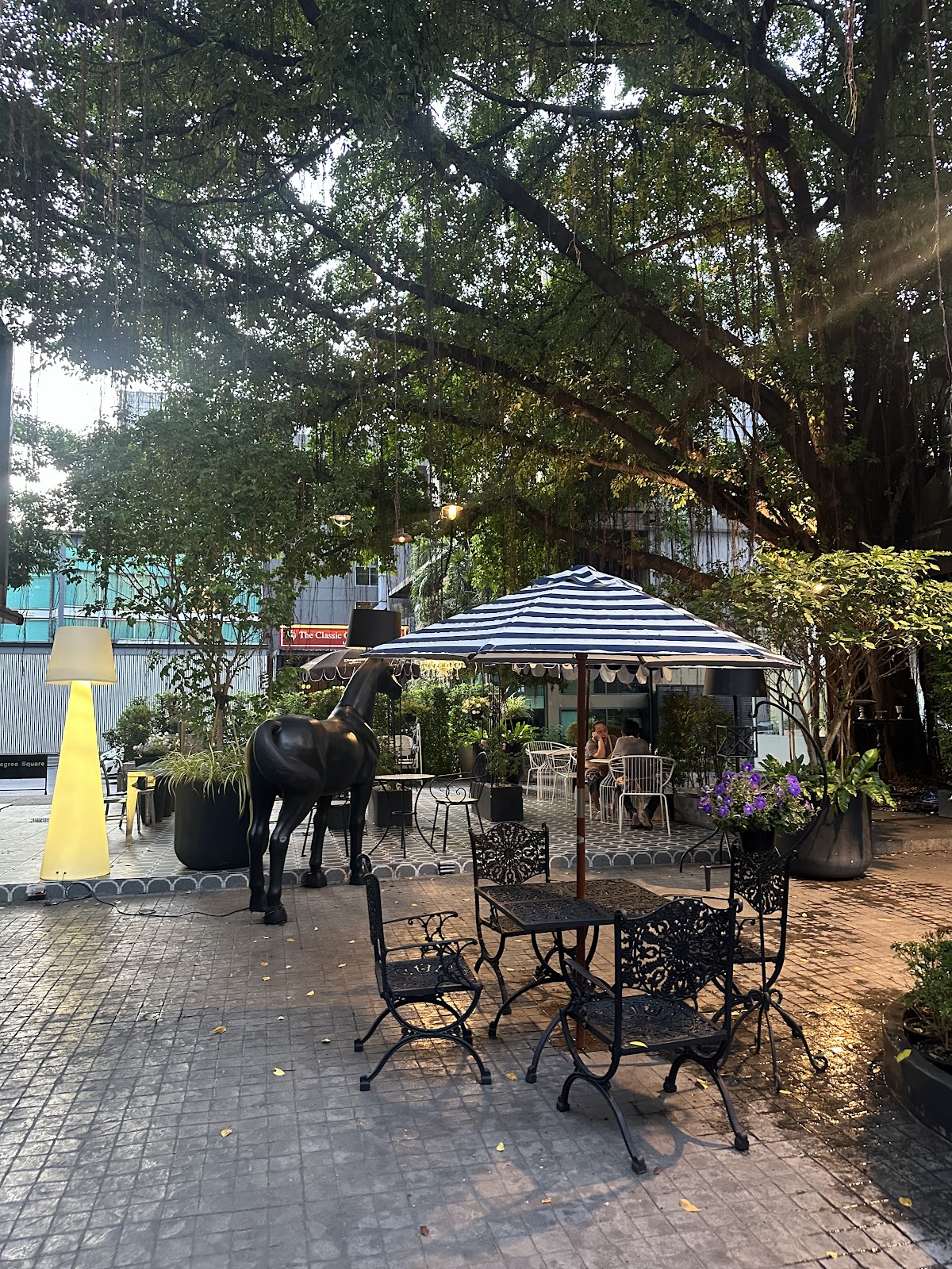 The Aglio Store - Sukhumvit 39