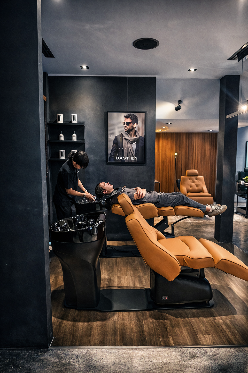 CAVERNES - Men's Wellness & Premier Grooming Bangkok