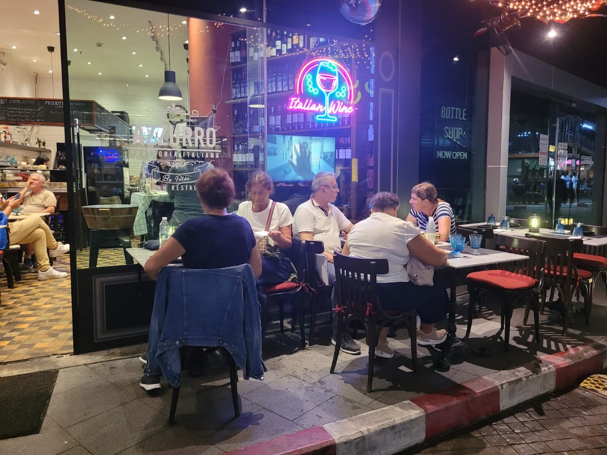 Azzurro Trattoria Italiana W- District