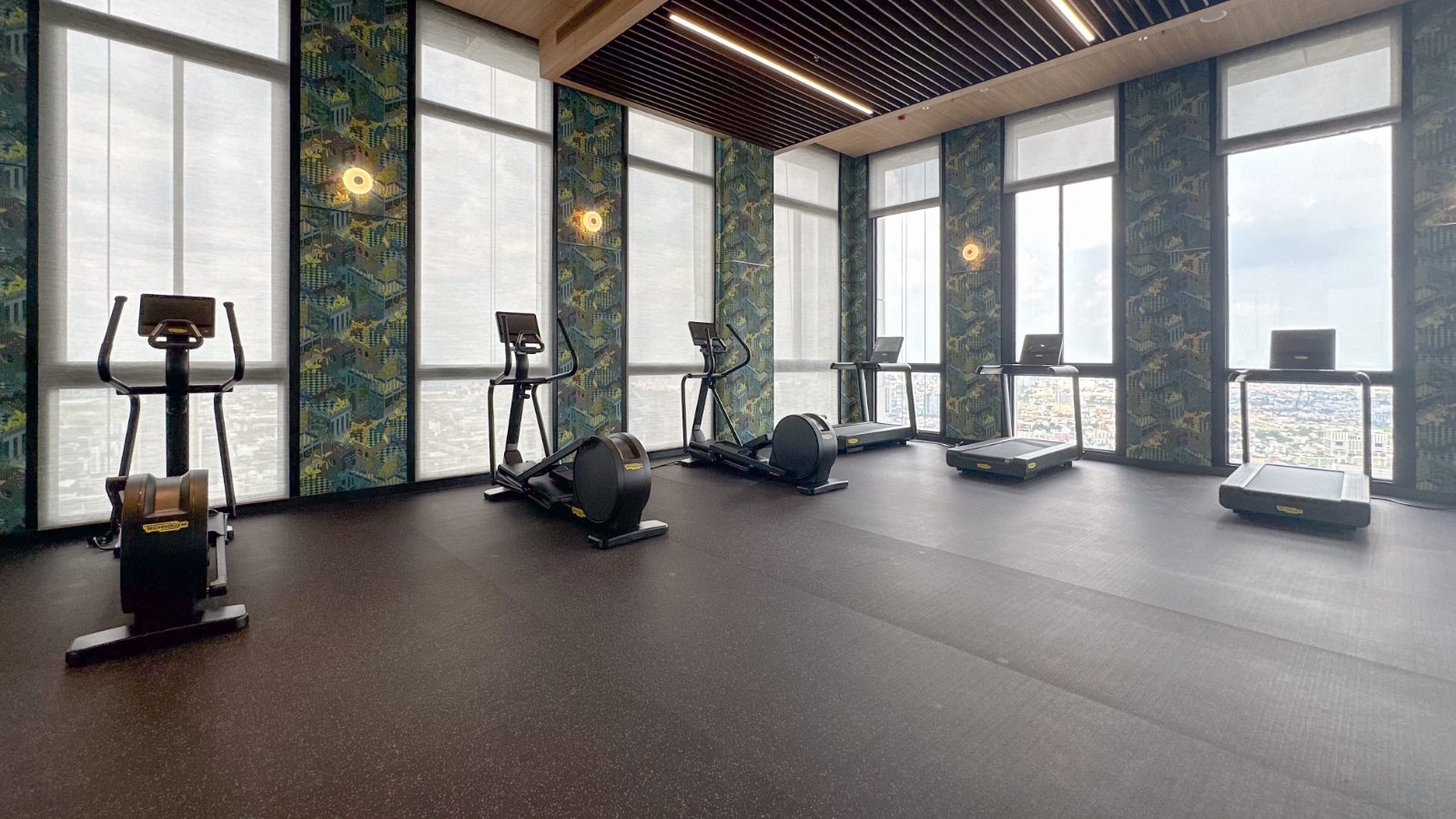 IMG 2505 Gym
