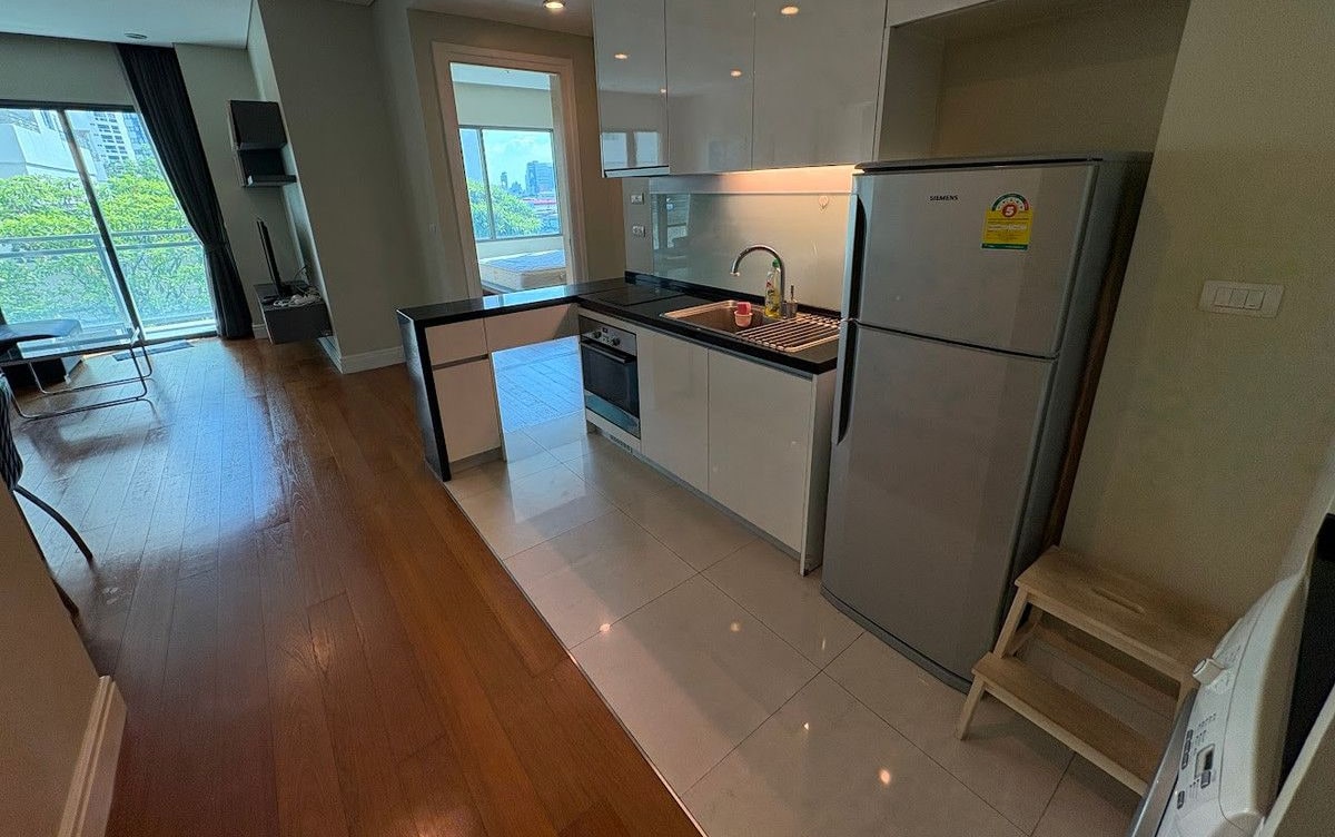 Bright Sukhumvit24 ,2 Bedroom, 2 Bathroom, 90 Sq M, Rental Price 50k/mo 0887532858 Pray. image 2