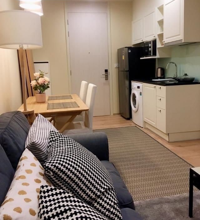 Urgent Rent Noble Recole Sukhumvit 19, Fully Furnished and Ready to Move In, near Bts Asok and Mrt Sukhumvit. image 2