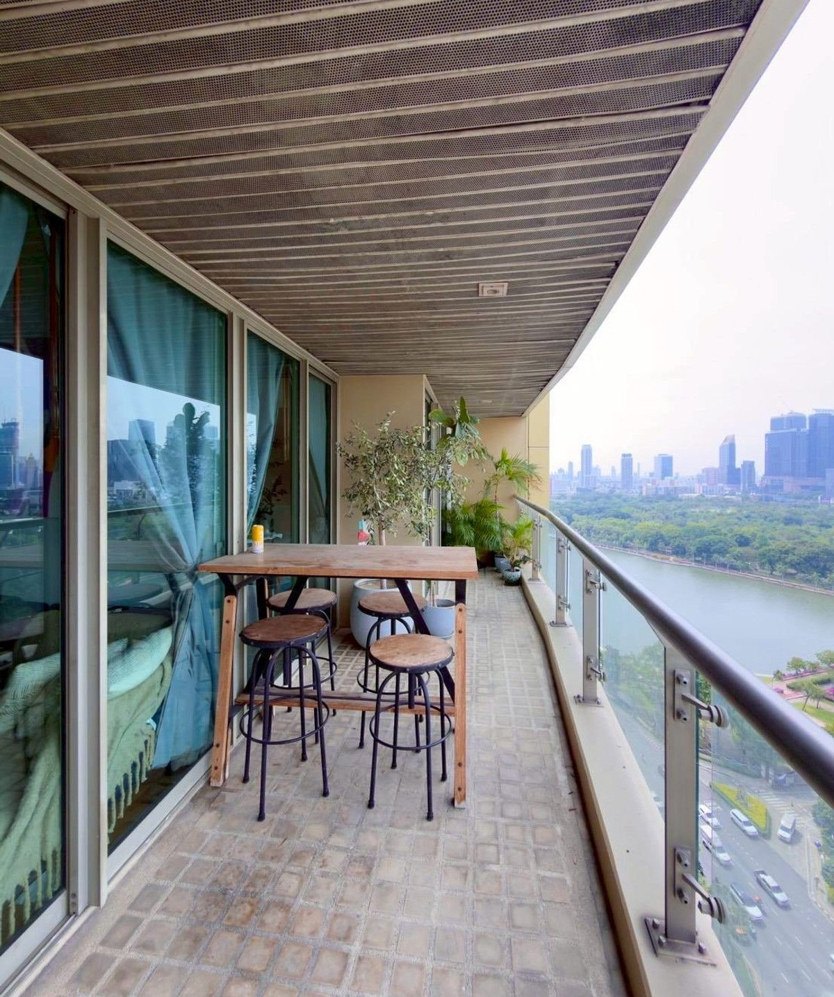 The Lake Sukhumvit16 , Best Deal!!! 2 Bedroom, 2 Bathroom, 150 Sq M, Rental Price 100k/mo 0887532858 Pray.
