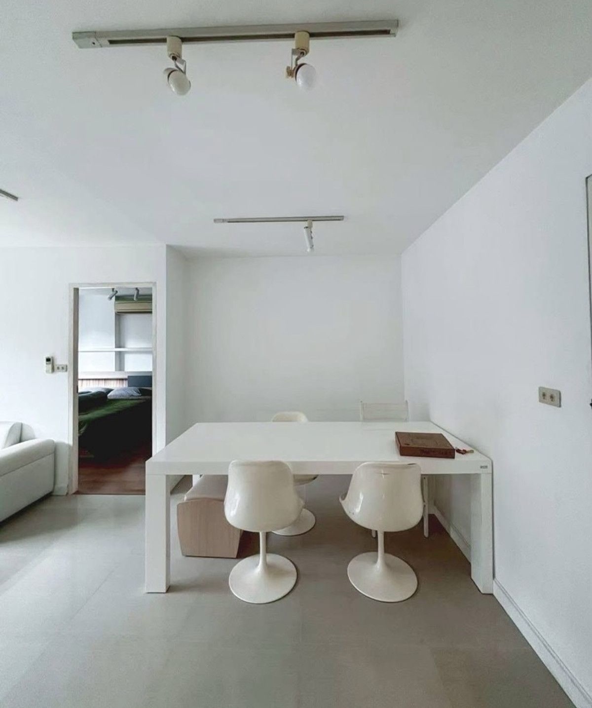 Condo near Bts Thonglor 400 Meters, Big Room 50 Sq M, 22,000. image 2