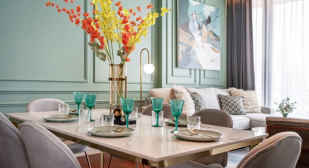 Urgent Khun by Yoo Thonglor, 2 Bedrooms, 2 Bathrooms, Super Luxury, Luxuriously Decorated, Beautiful Room, Fully Furnished. image 2