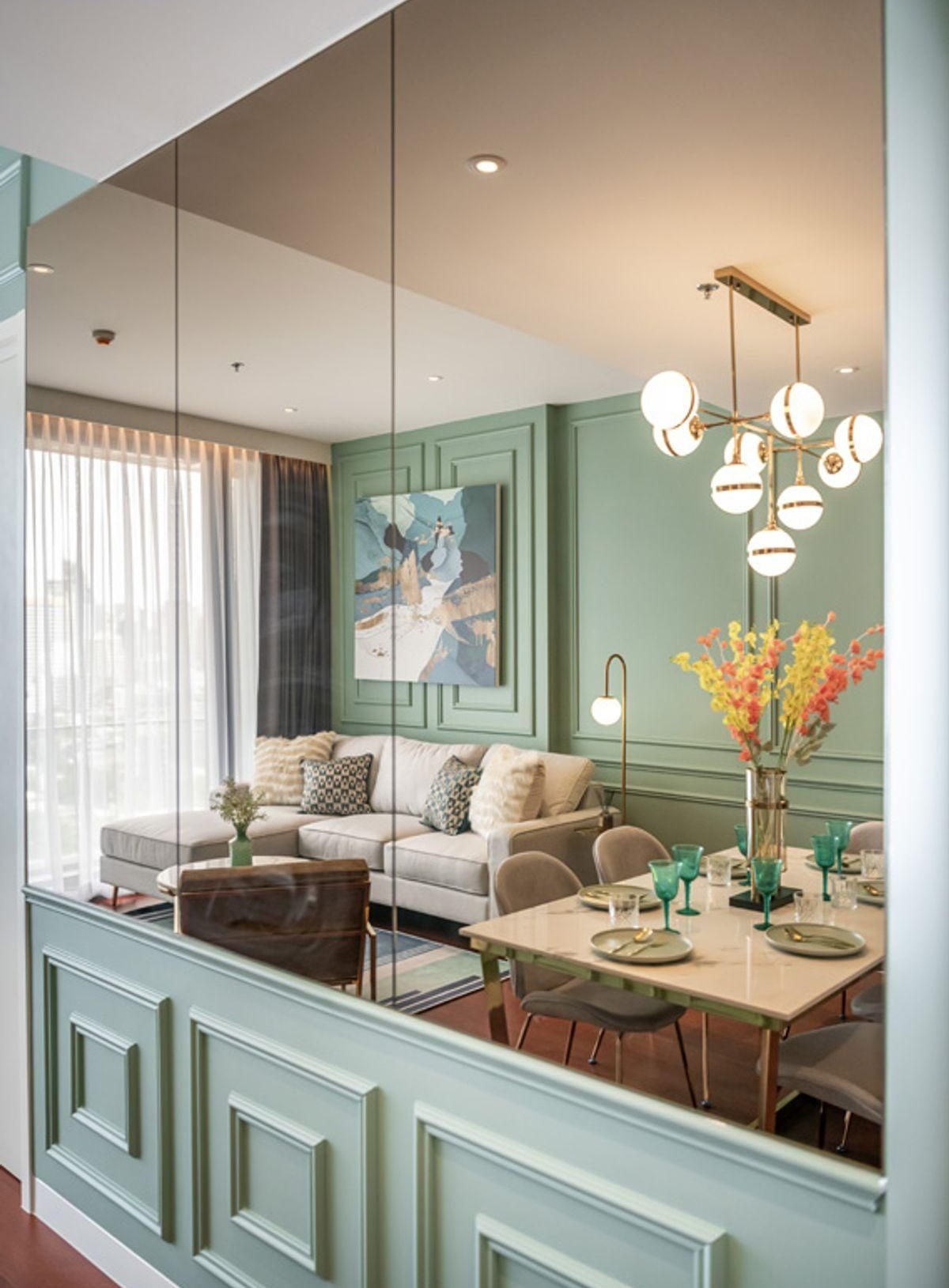 Urgent Khun by Yoo Thonglor, 2 Bedrooms, 2 Bathrooms, Super Luxury, Luxuriously Decorated, Beautiful Room, Fully Furnished. image 3