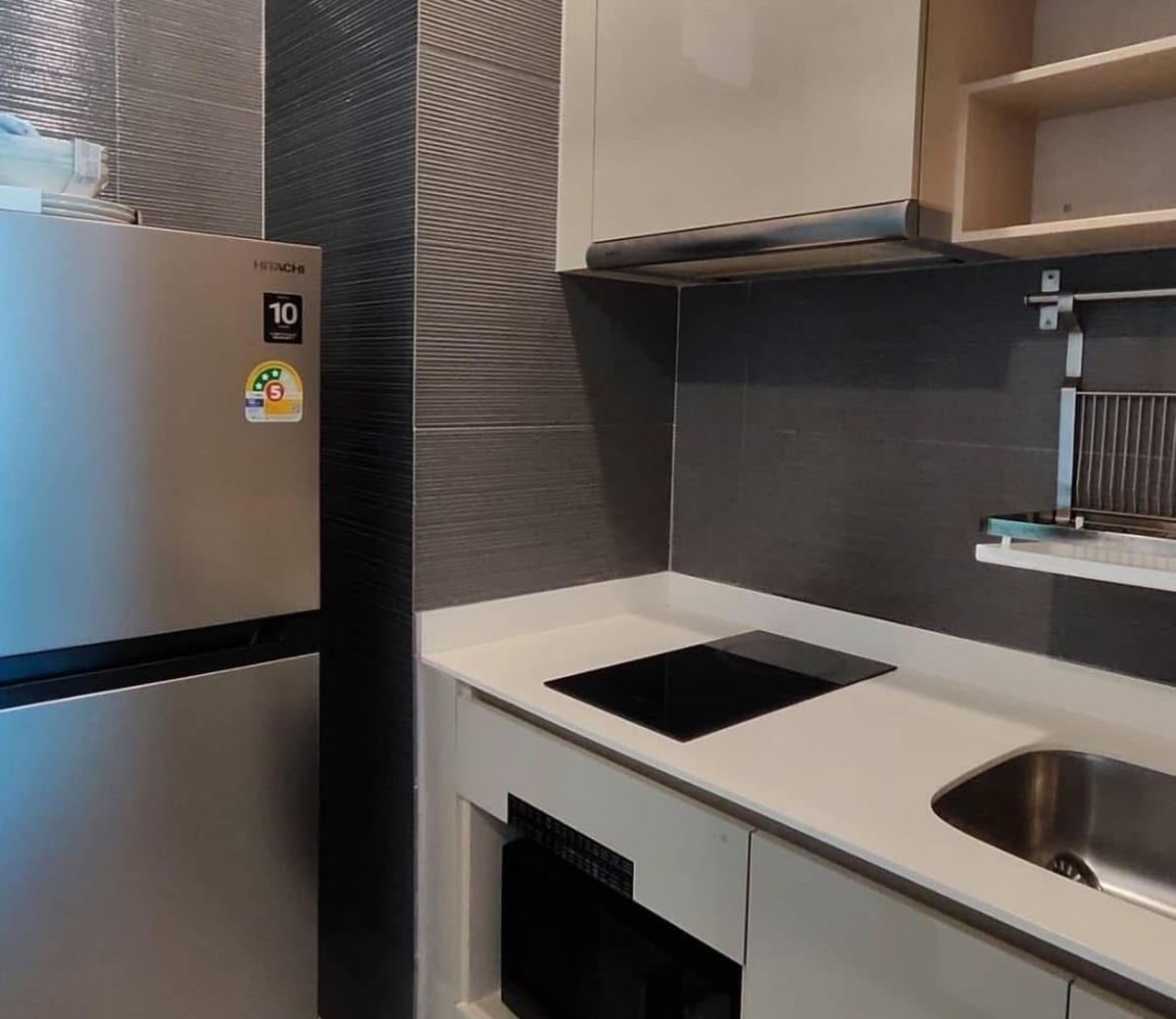 Thonglor Condo-phetchaburi Free Ready to Move In. image 3