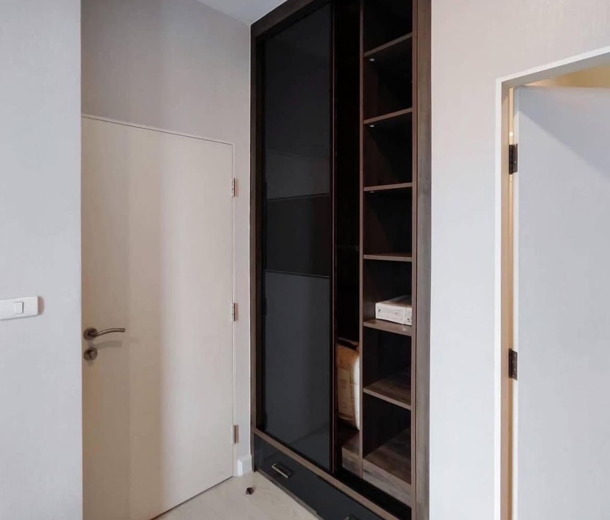 Thonglor Condo-phetchaburi Free Ready to Move In. image 5