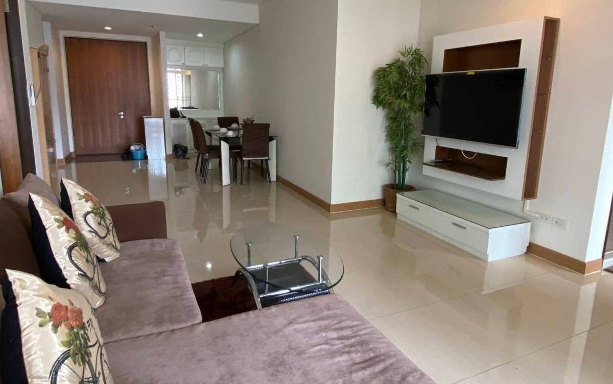 The Lake Sukhumvit 16 , Best Deal!!! 2 Bedroom, 2 Bathroom, 105 Sq M, Rental Price 75k/mo 0887532858 Pray.